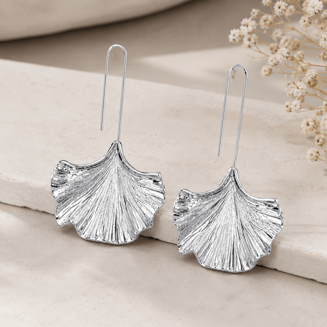 🍃 Pastoral Leaf Drop Earrings