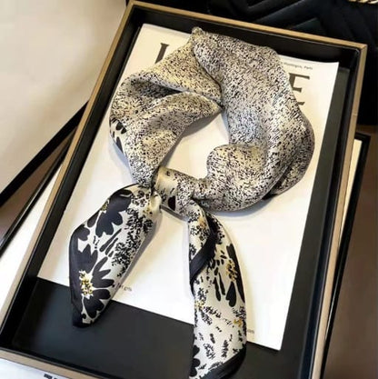 🌼 Floral Artificial Silk Square Scarf