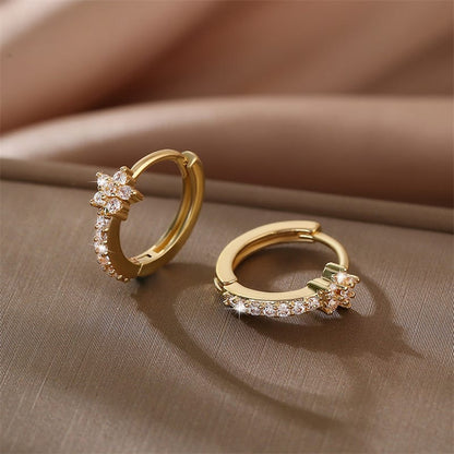 🌸 Elegant Floral Alloy Earrings