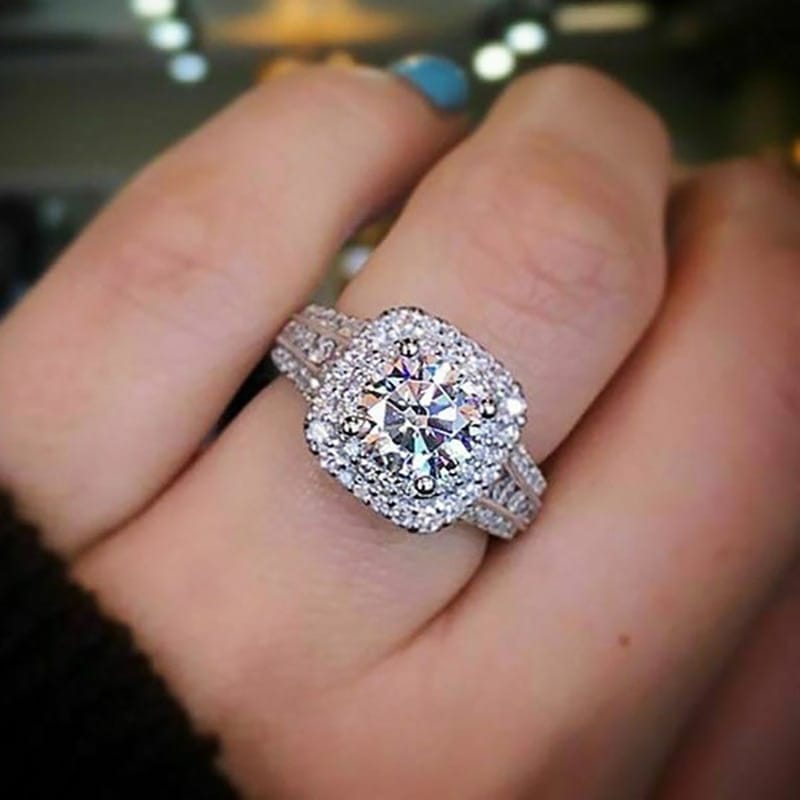 💎 Geometric Silver-Tone Gemstone Fashion Ring