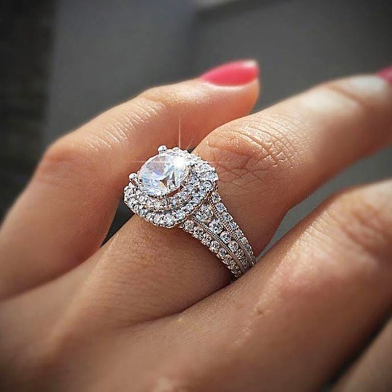 💎 Geometric Silver-Tone Gemstone Fashion Ring