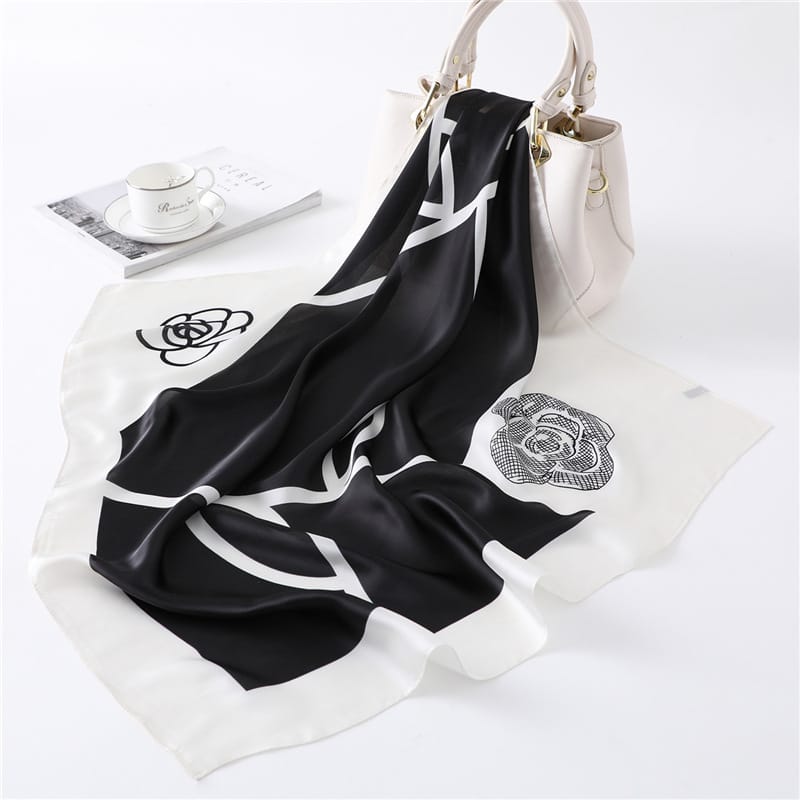 🌷 Versatile Printed Square Scarf