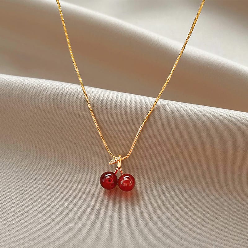 ✨ Gold-Tone Gemstone Pendant Necklace