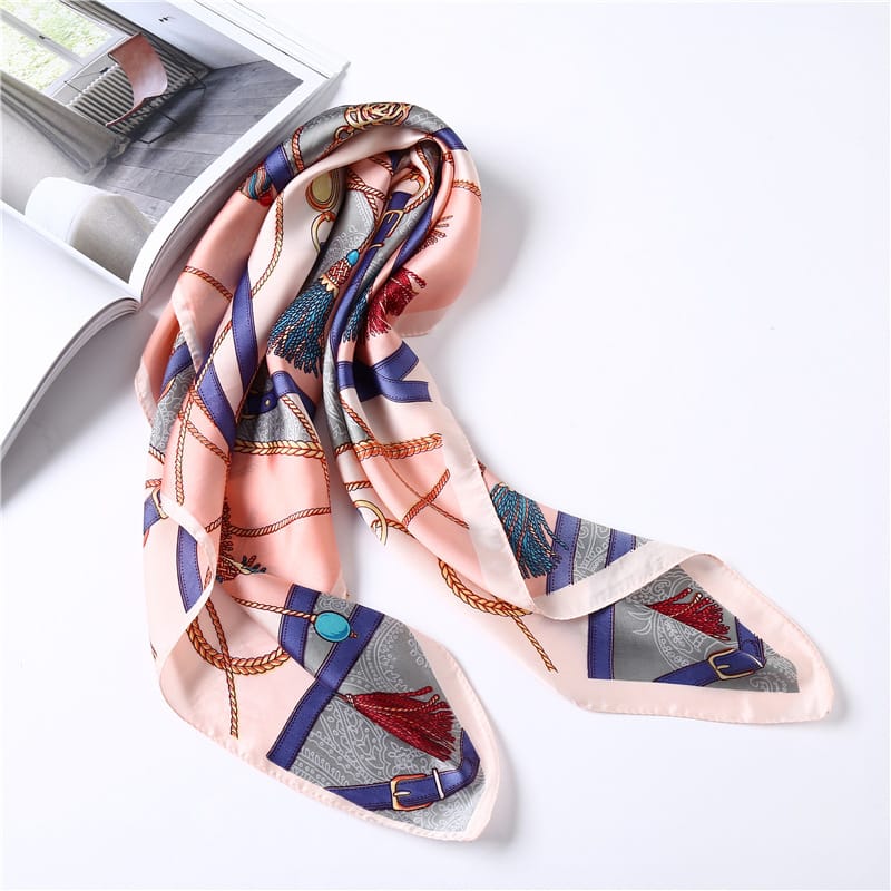 🌷 Versatile Printed Square Scarf