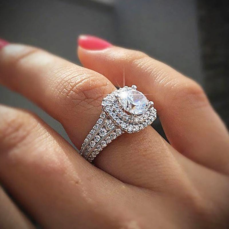 💎 Geometric Silver-Tone Gemstone Fashion Ring