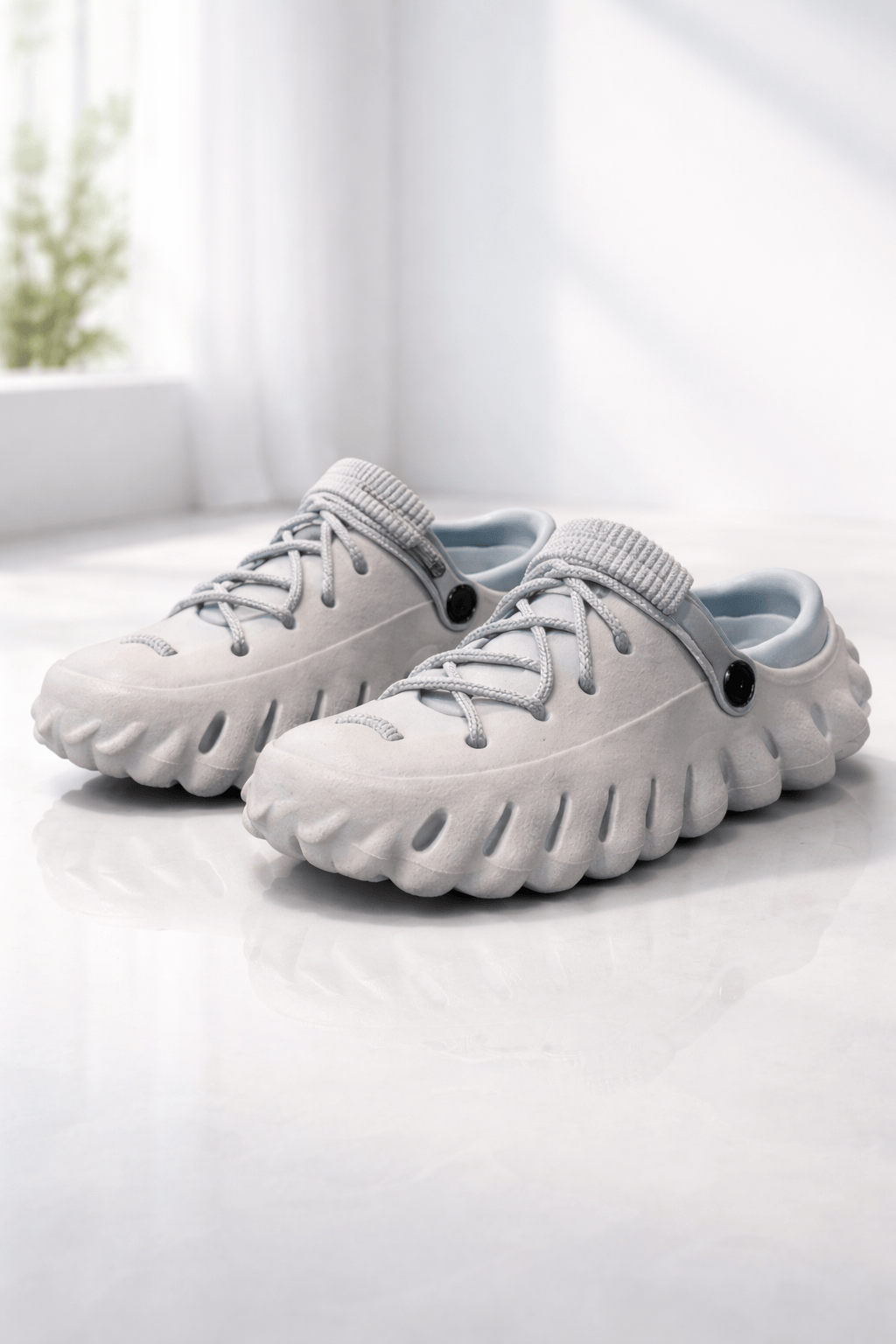 ⚙️DualWear™ Adjustable EVA Hole Clogs – Secure, Stylish & Built for Motion