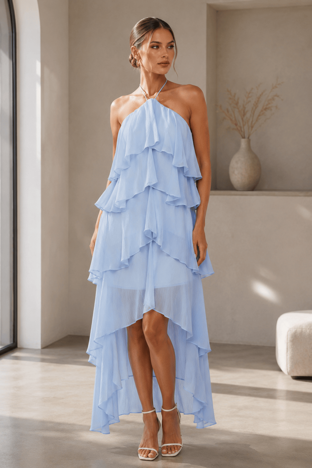 Solid-color Chiffon Tiered Dress With A Halter Neckline And Ruffled Hem
