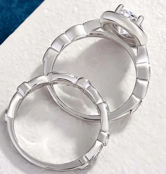 💍 Light Luxury Zircon Geometric Ring Set