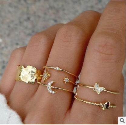 ⭐ 10-Piece Rhinestone Ring Set