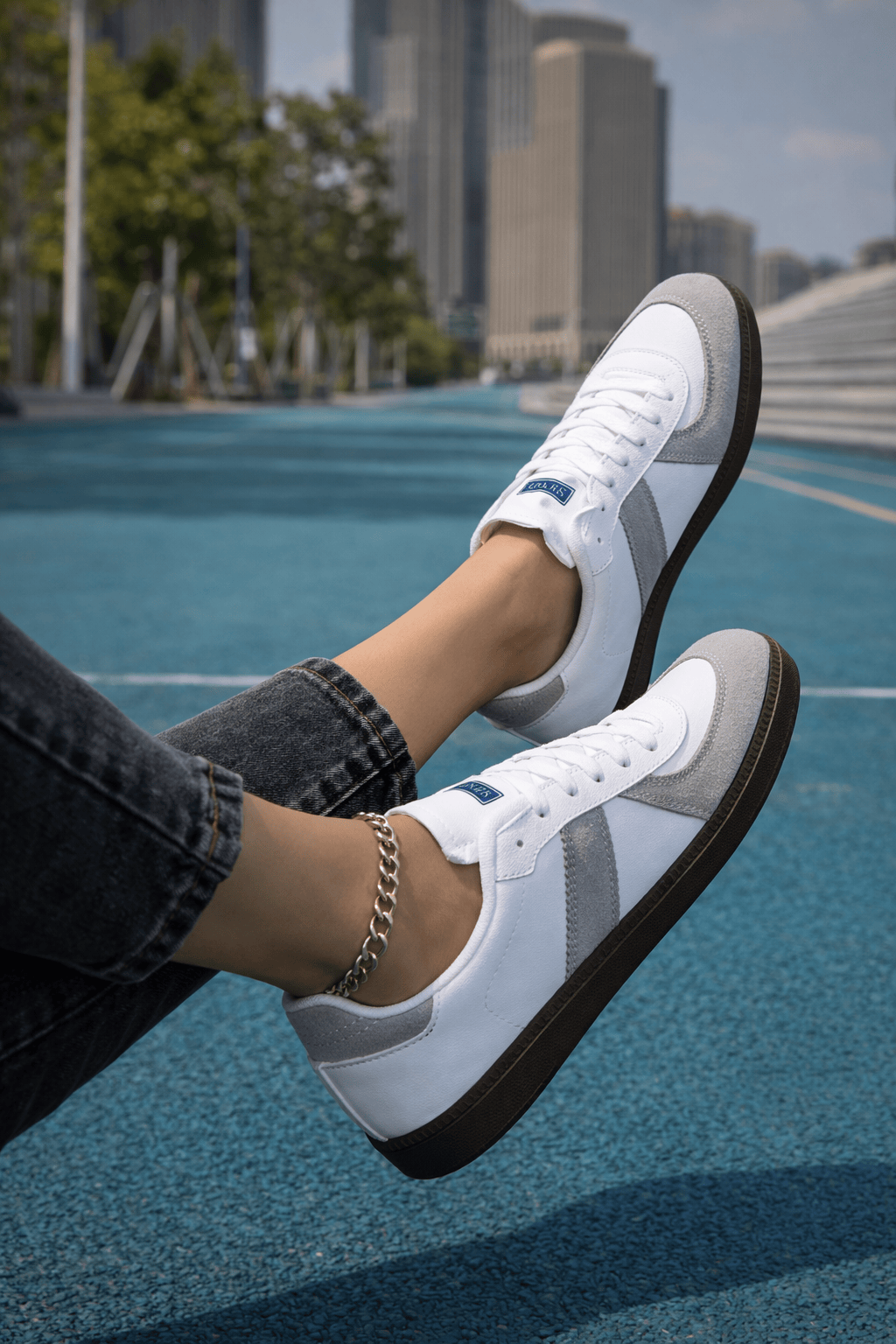 VentureFlex Color-Block Sneakers