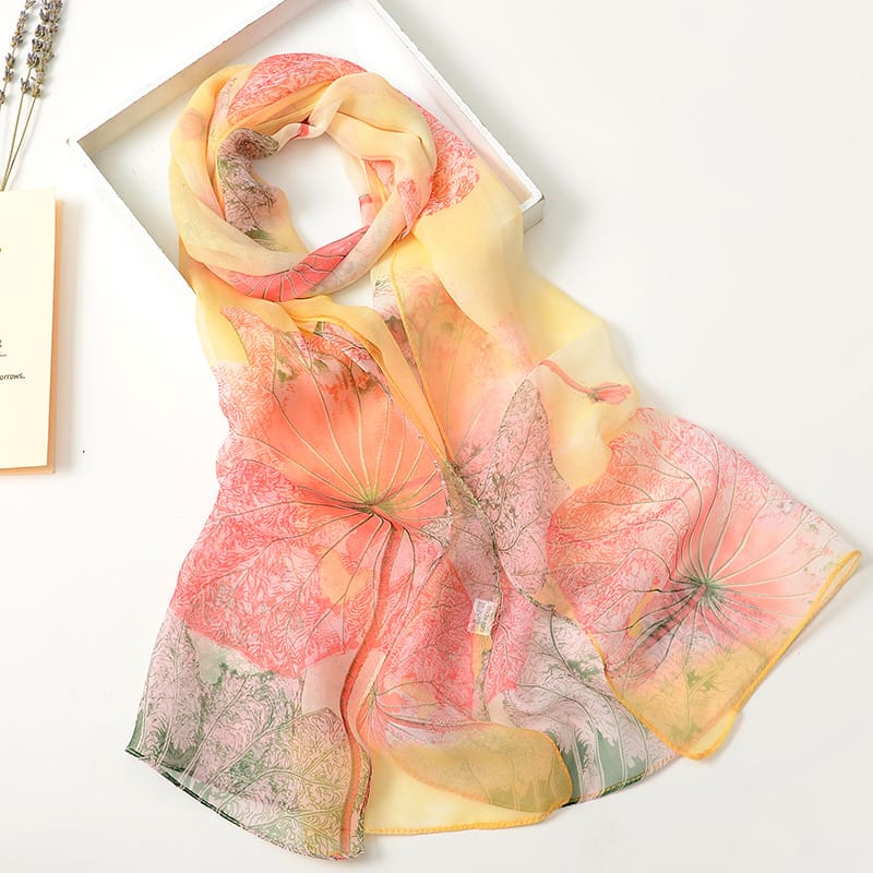 🌸 Luxury Printed Square Fashion Scarf